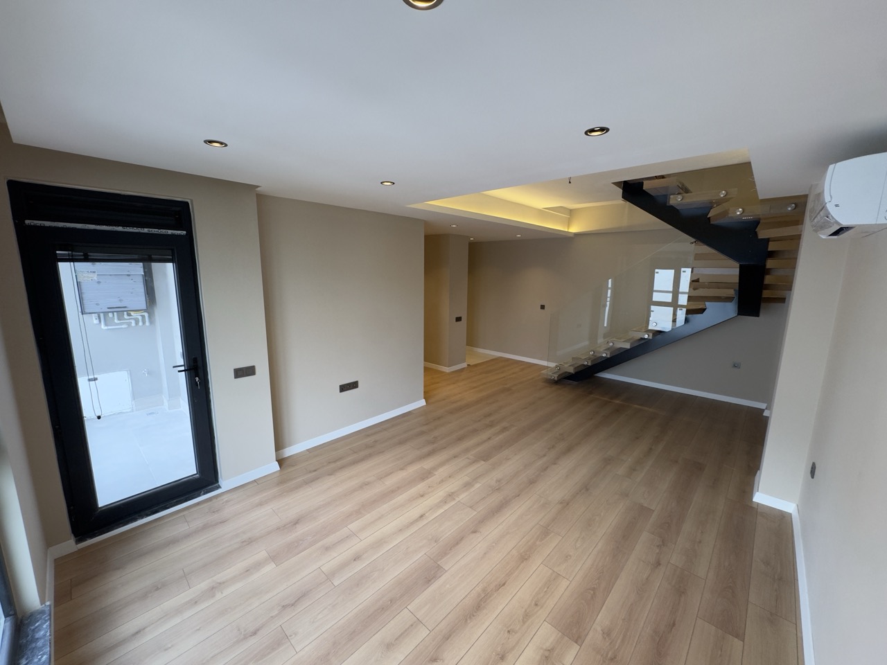 Просторные квартиры 3+1 duplex на первой береговой